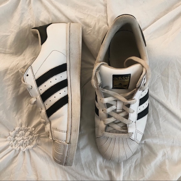adidas superstar big kid size 5